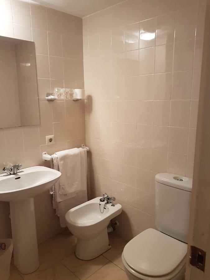 Hostal Galicia Φιγκέρες Εξωτερικό φωτογραφία